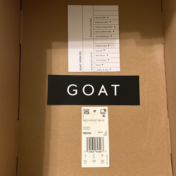 YEEZY Boost 350 V2 Men’s Sneakers - Cloud White (Size 5.5) Tags Included - Picture 4 of 9